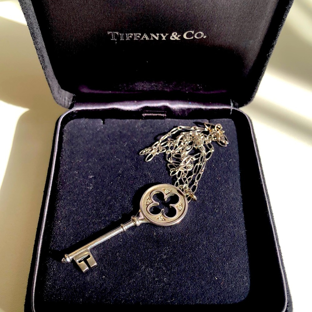 Tiffany & Co 18K White Gold Quatrefoil Clover Diamond Key Pendant
